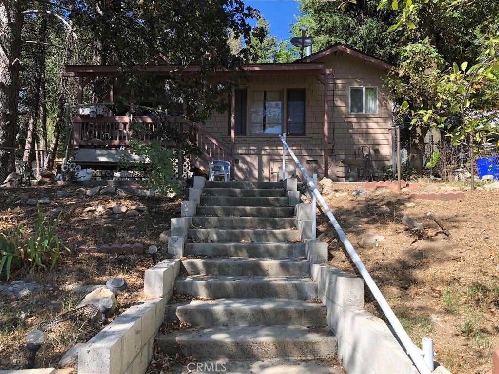 Properties 4 23792 Springwater