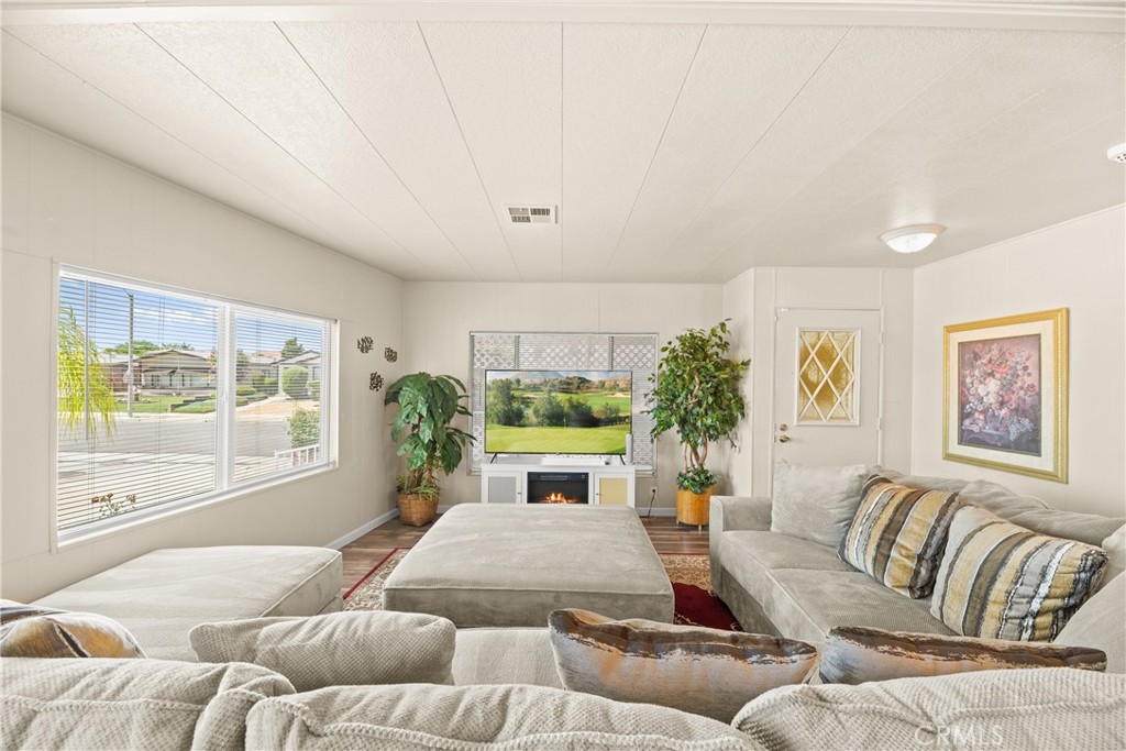 2964 Silver Oak Way