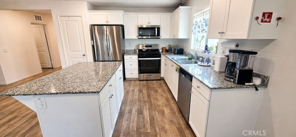 377 White Gate