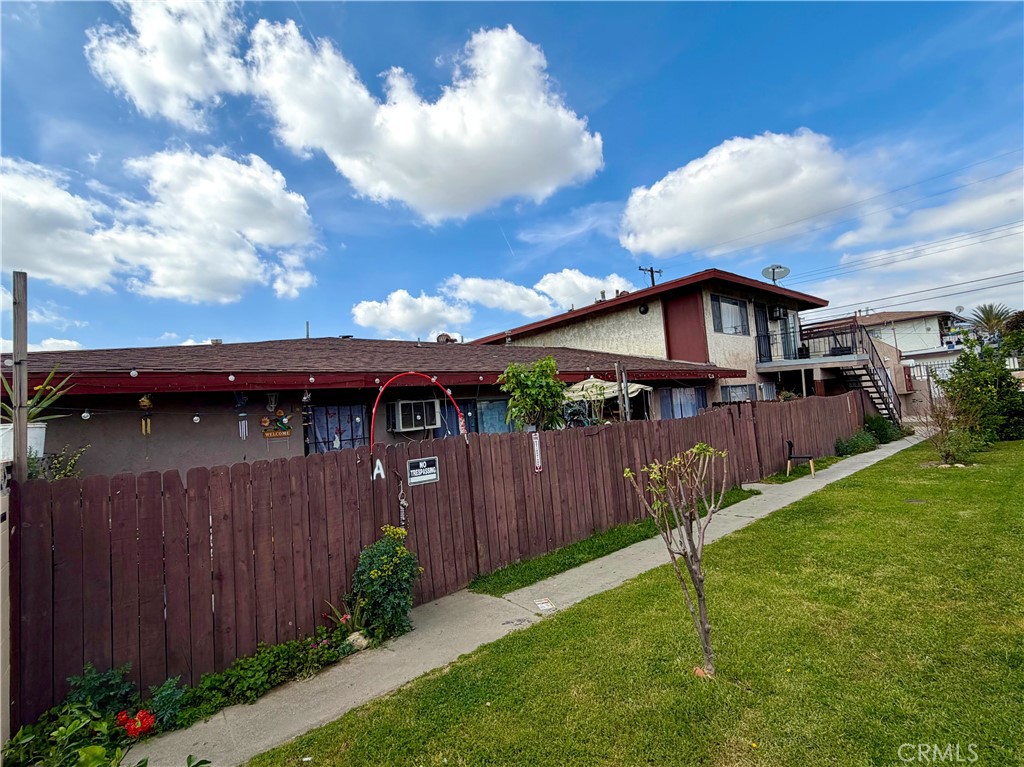 1228 W Rosewood Court