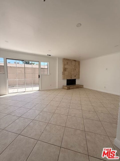 Photo of 18110 Killllion Street, Tarzana, CA 91356 (MLS # 26987855)