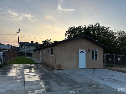 Photo of 3709 Jewett Ave, Bakersfield, CA 93301 (MLS # DW25264279)