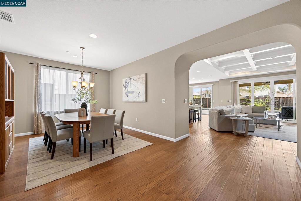 8023 Westport Cir