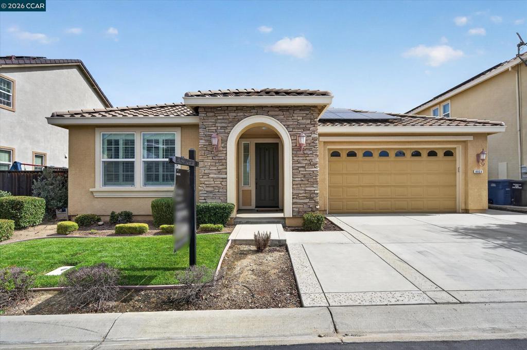 8023 Westport Cir