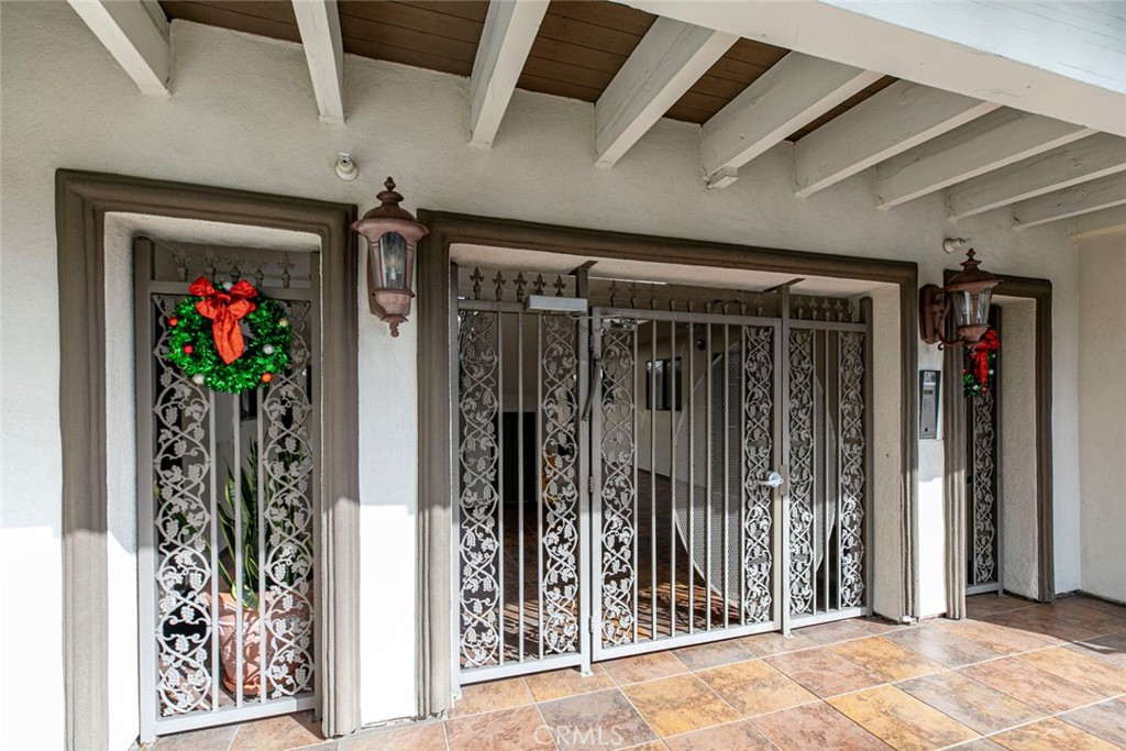 17115 Chatsworth Street