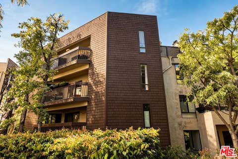 Photo of 950 N Kings Road #245, West Hollywood, CA 90069 (MLS # 26849149)