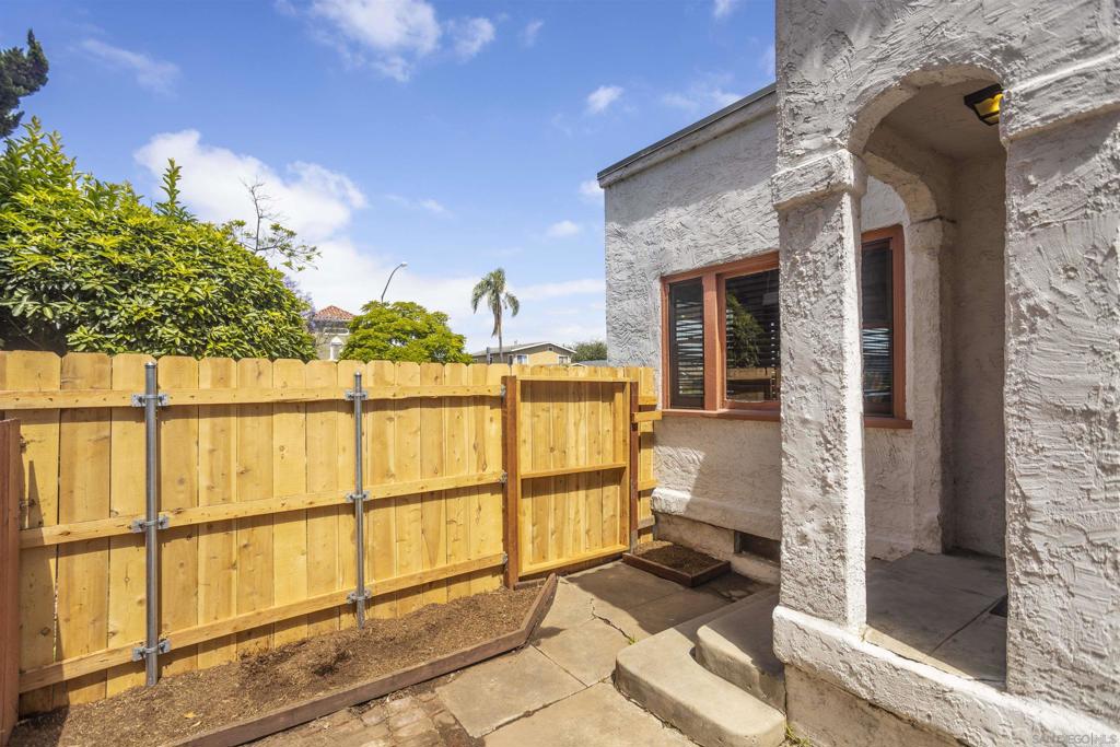 University Heights - Residential Lease