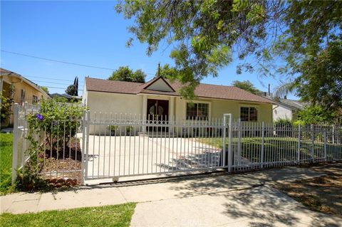 5139 Nestle Avenue Tarzana CA 91356