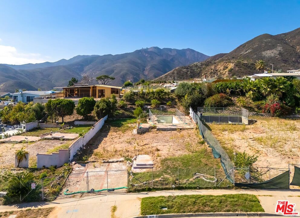 Photo of 3619 Seahorn Drive, Malibu, CA 90265 (MLS # 26993789)