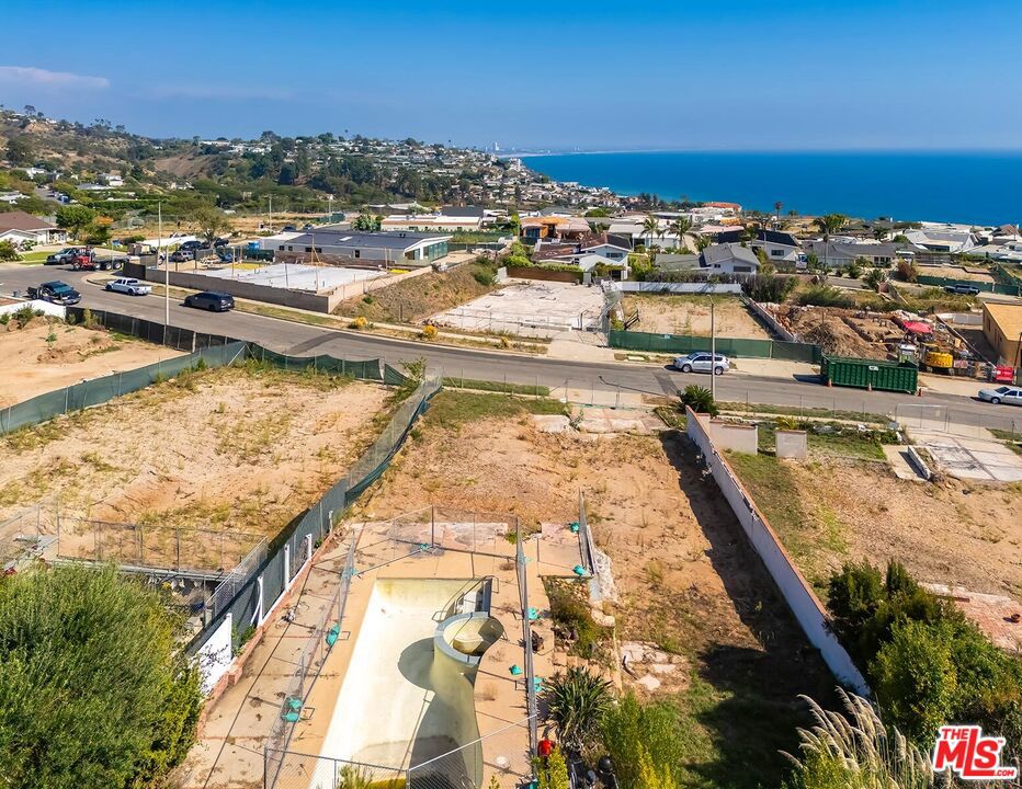 Photo of 3619 Seahorn Drive, Malibu, CA 90265 (MLS # 26993789)