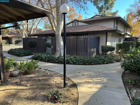 5451 Roundtree PL Concord CA 94521