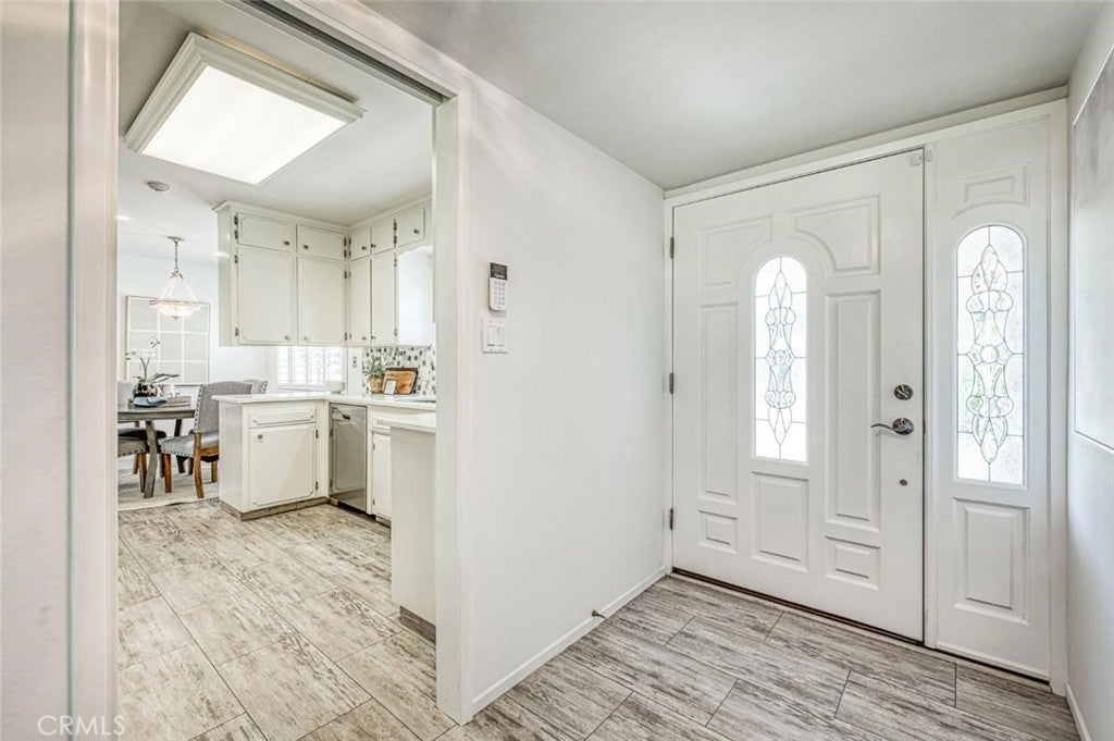 6350 N 10th