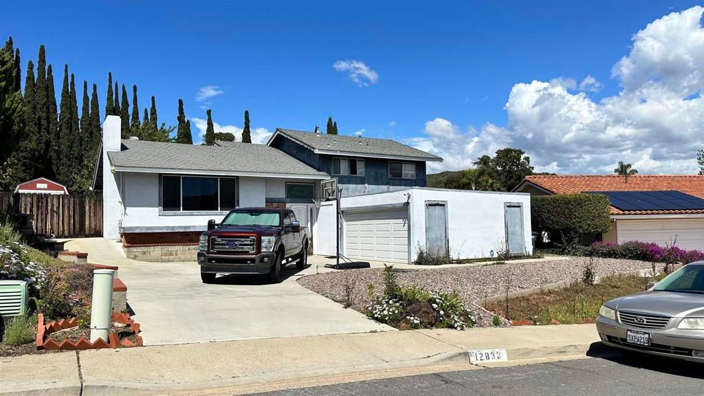listing image 130723385540753882645