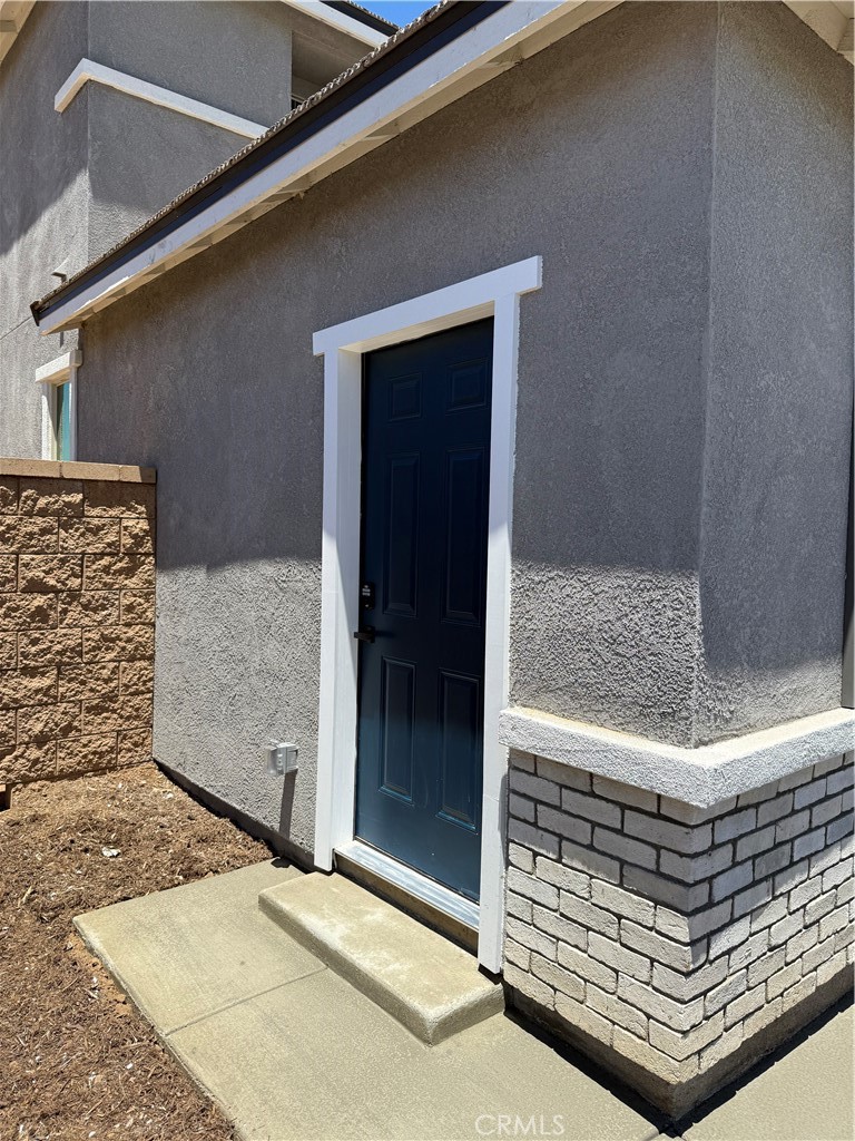 Welcome to your BRAND NEW BUILT GEN SUITE in Perris. This Gen-Suite Features its own private entrance to a (1) Bed (1) Bath unit with Living Room, Bathroom, kitchenette, washer & Dryer hook Ups. This home is in a Nice & Quiet Perris Stafford place Community. Schools: May Ranch Elementary 7/10, Vista Verde Middle School 4/10 & Rancho Verde Highschool 6/10.
Requirements:
1) Combined monthly gross income to be 3x the monthly rent amount.
2) Credit score 600+ with no evictions, no liens, no open bankruptcies and no judgements owed to previous landlords.
3) Positive and verifiable rental history.