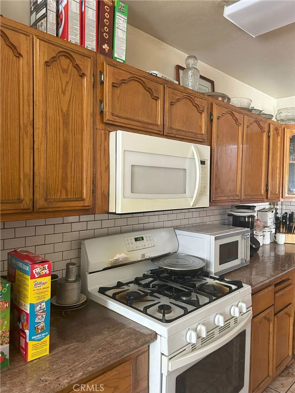 Photo of 451 E 111th Place, Los Angeles, CA 90061 (MLS # SR25208952)