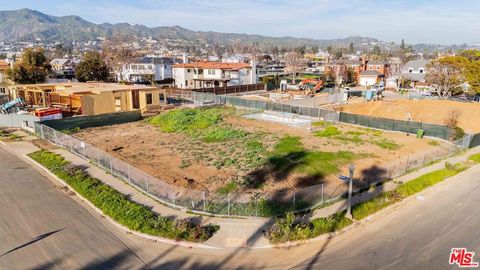 Photo of 700 Chapala Drive, Pacific Palisades, CA 90272 (MLS # 26641967)