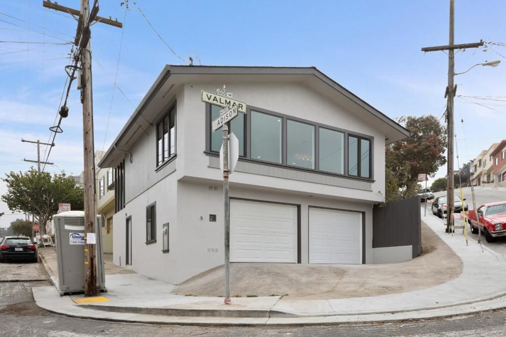 listing image 130724688962848597069