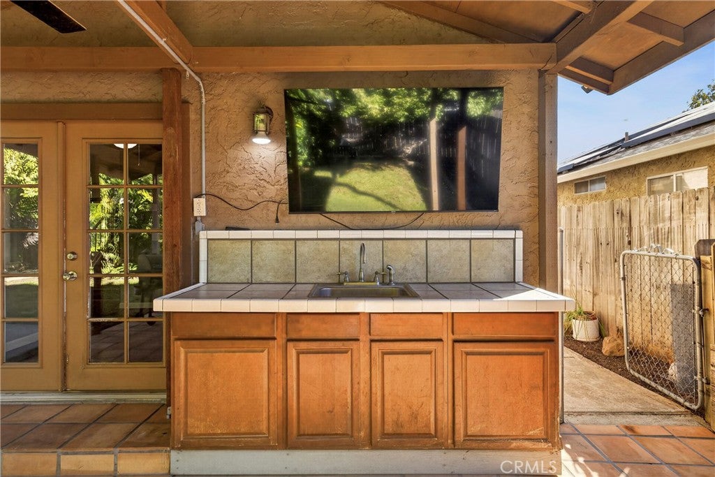 1506 E Lassen Avenue