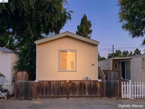 Photo of 2399 E 14th St St, San Leandro, CA 94577 (MLS # 41141627)