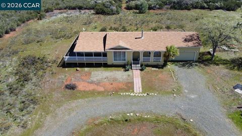 Photo of 4464 Eastpark Ct Ct, Stonyford, CA 95979 (MLS # 41129572)