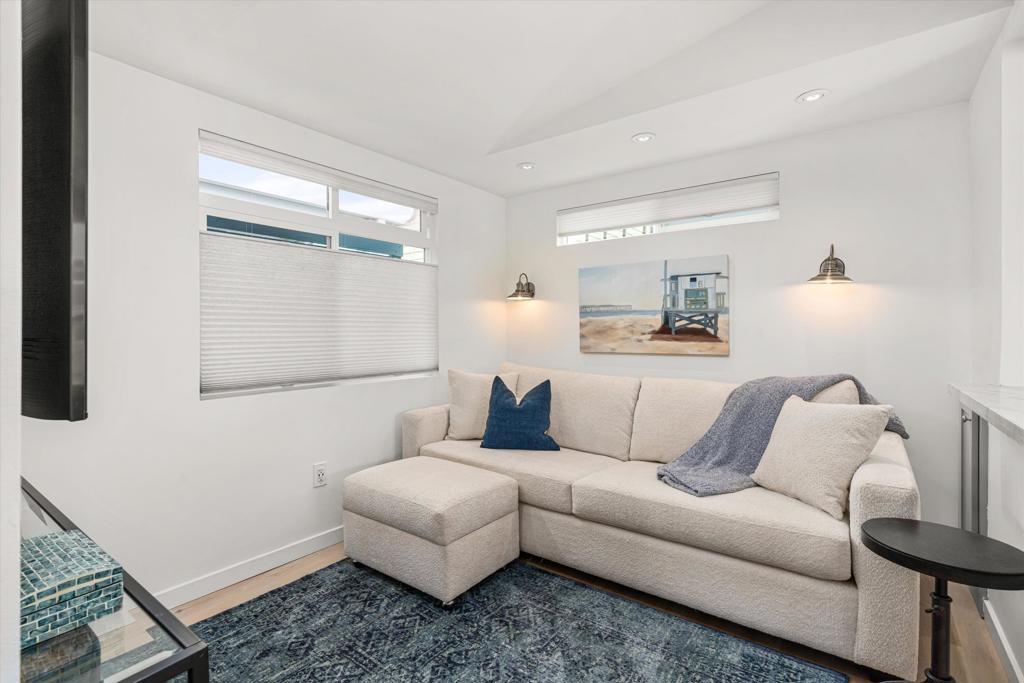 20 El Paseo Street, Newport Beach CA 92663 - Photo 7