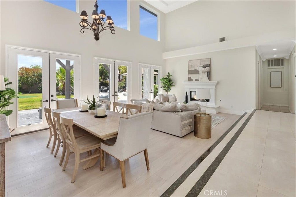 3795 Peregrine Circle