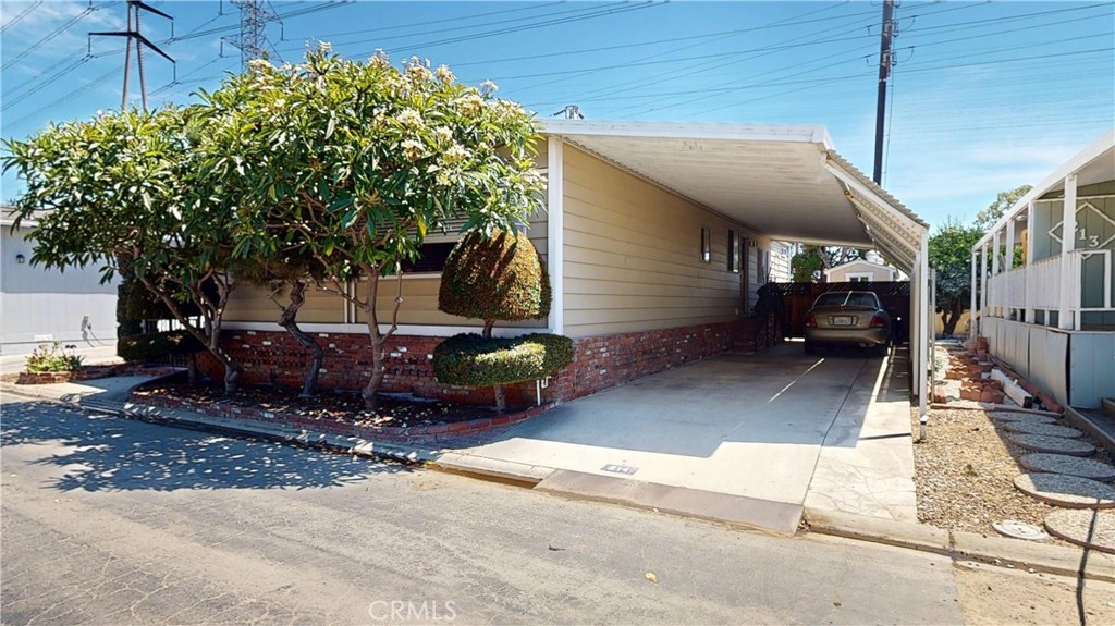 3595 Santa Fe Avenue 214