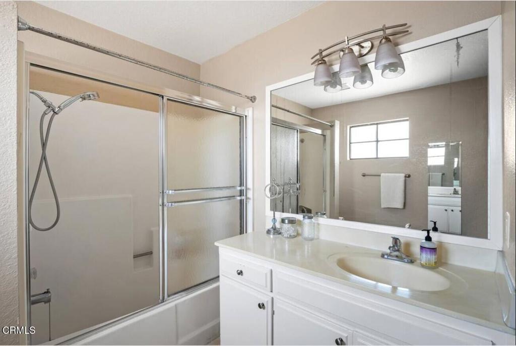 Pierpont/Ocean Front - 0276 - Residential Lease