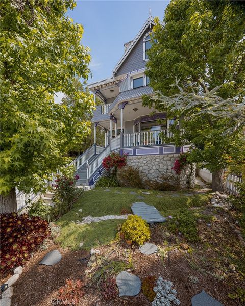 Photo of 932 N Avenue 65 Ave, Los Angeles, CA 90042 (MLS # BB26078230)