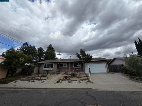 Photo of 2290 La Mar Drive DR, Concord, CA 94518 (MLS # 41135622)