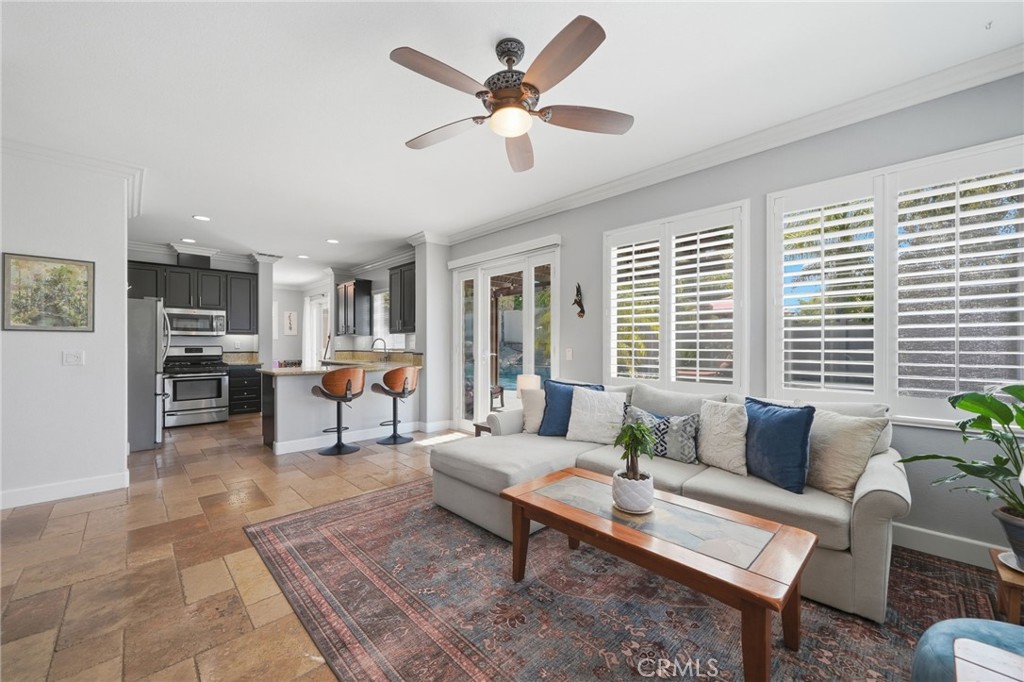 31915 Avenida Mallari