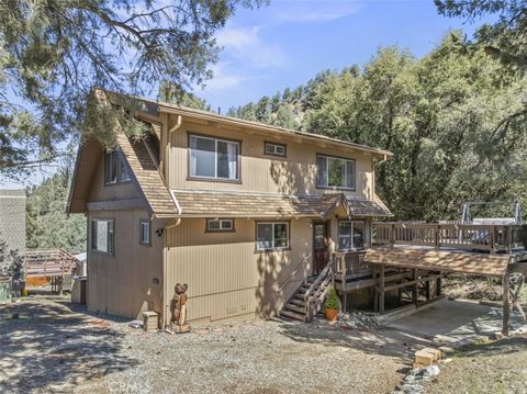 Tiny photo for 2112 Glacier Dr, Pine Mountain Club, CA 93225 (MLS # SR26049648)