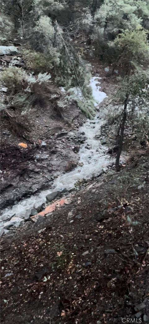 Tiny photo for 2112 Glacier Dr, Pine Mountain Club, CA 93225 (MLS # SR26049648)