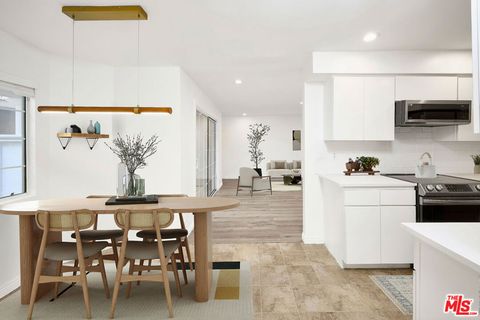 Photo of 1228 14th Street #103, Santa Monica, CA 90404 (MLS # 25577543)