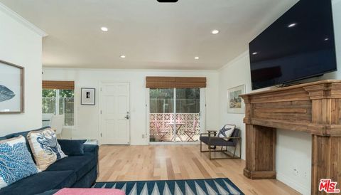 Photo of 1024 5th Street #3, Santa Monica, CA 90403 (MLS # 26804477)