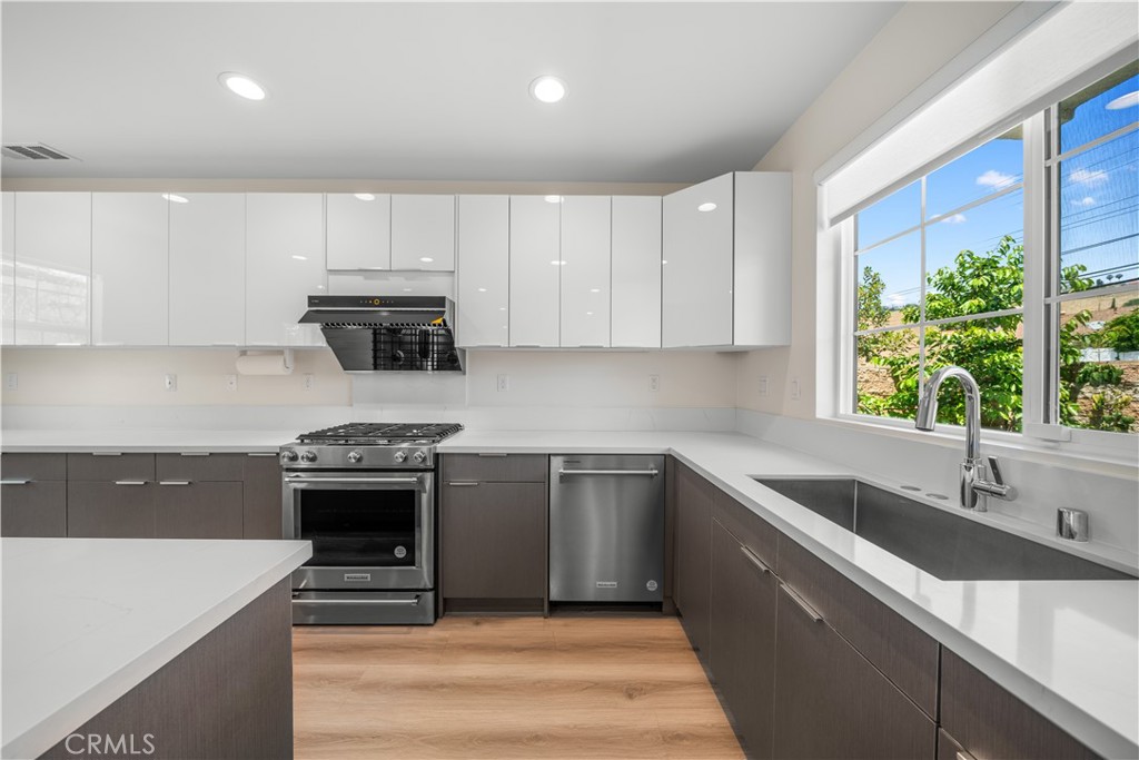 1379 Point Loma Place