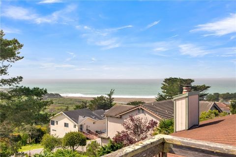 Tiny photo for 470 wellington st St, Cambria, CA 93428 (MLS # DW26045966)