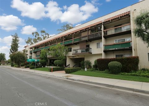 Photo of 5460 White Oak Avenue #C101, Encino, CA 91316 (MLS # OC25204638)