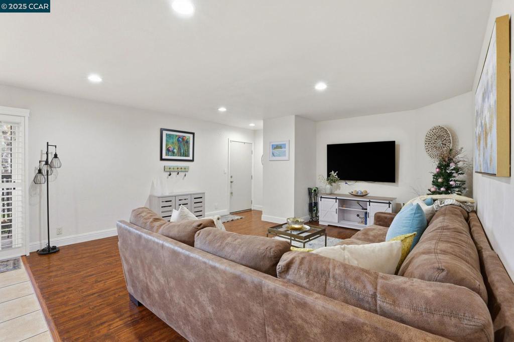 THE GARDENS - Residential