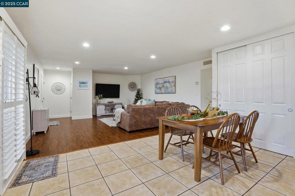 THE GARDENS - Residential