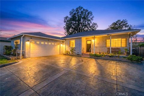 Photo of 17844 Owen St, Fontana, CA 92335 (MLS # IG25275592)
