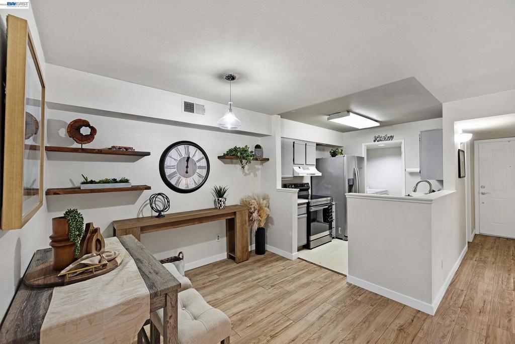 265 Reflections Dr 16