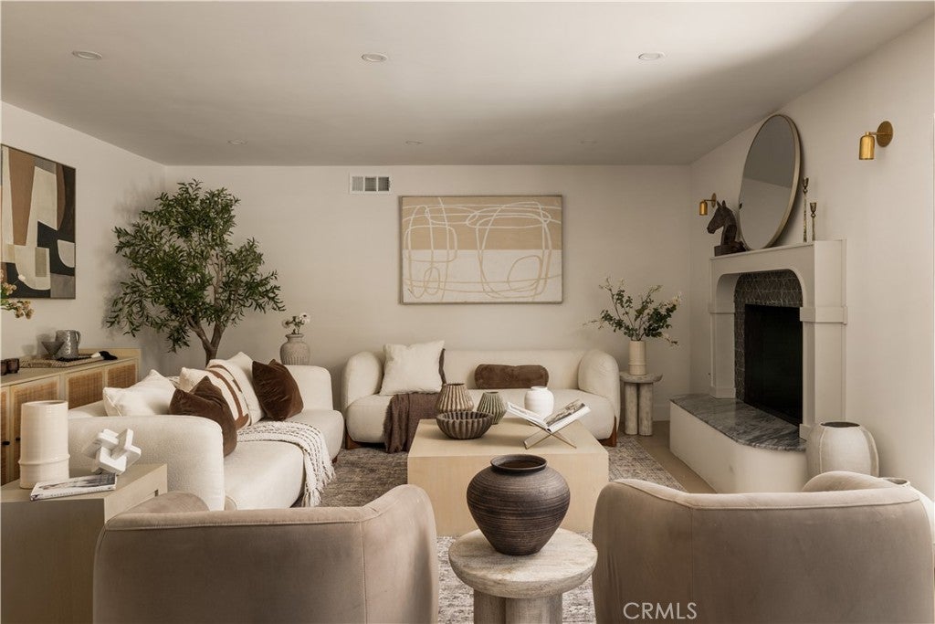 1818 Samar, Costa Mesa CA 92626 - Photo 8