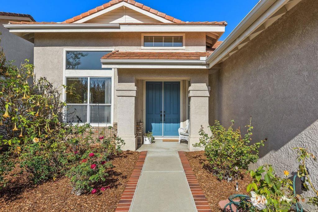 4887 Glenhollow CIR, Oceanside CA 92057