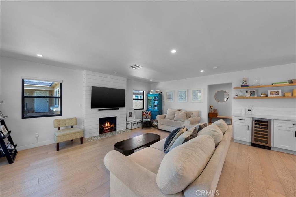 1834 Stearns Drive