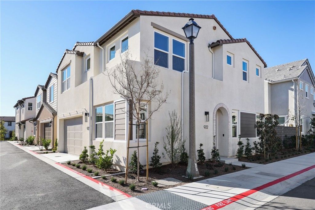 Photo of 922 Jasper St St, Rancho Mission Viejo, CA 92694 (MLS # OC26035875)