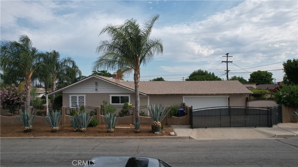 732 N Olive Avenue