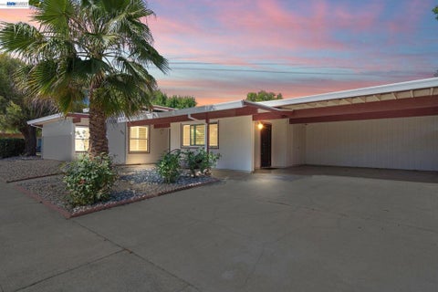 Photo of 3107 Corona Dr Dr, Davis, CA 95616 (MLS # 41149298)