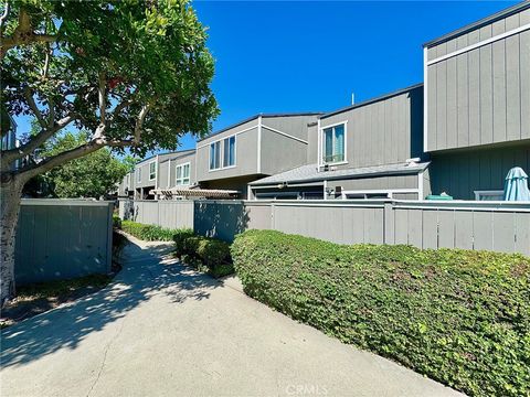 Photo of 2910 S Greenville St #H, Santa Ana, CA 92704 (MLS # PW26074459)