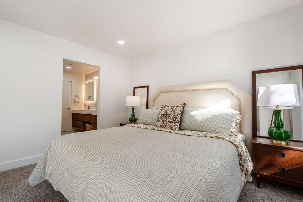 Tahquitz River Estat - Residential